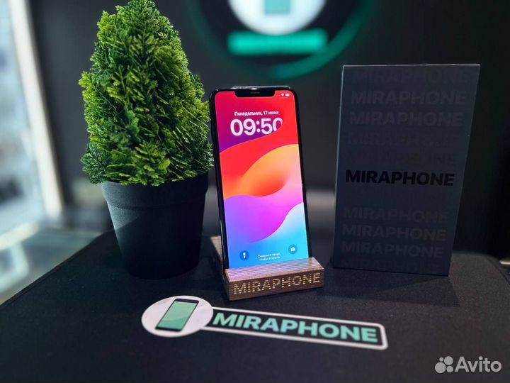 iPhone 11 Pro Max, 64 ГБ