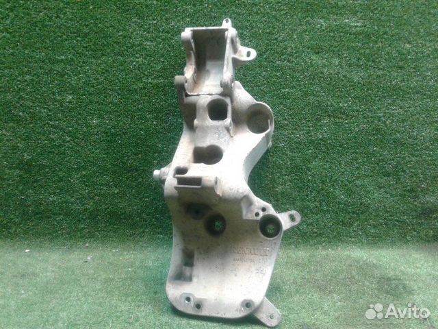 Кронштейн Renault Duster K4MA690 2013