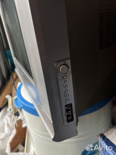 Телевизор hitachi