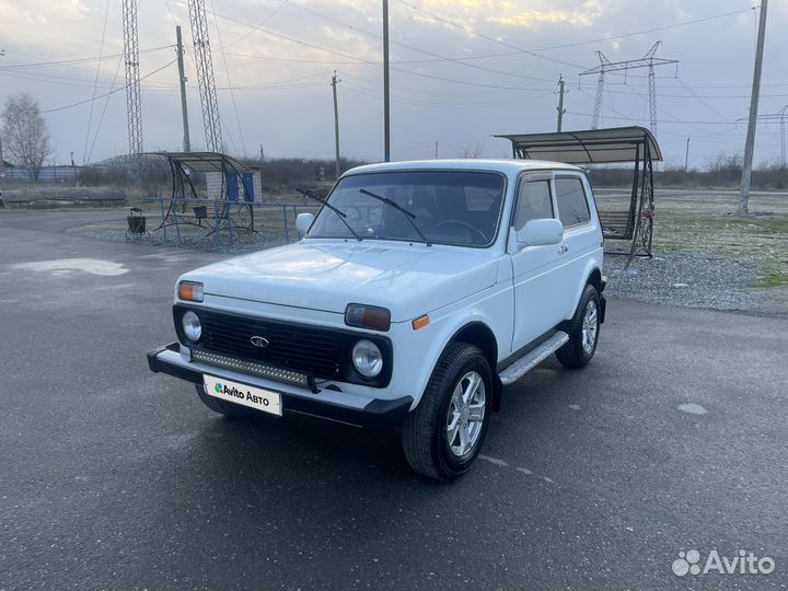 LADA 4x4 (Нива) 1.7 МТ, 2011, 140 000 км
