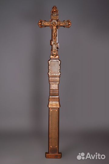 Крест могильный