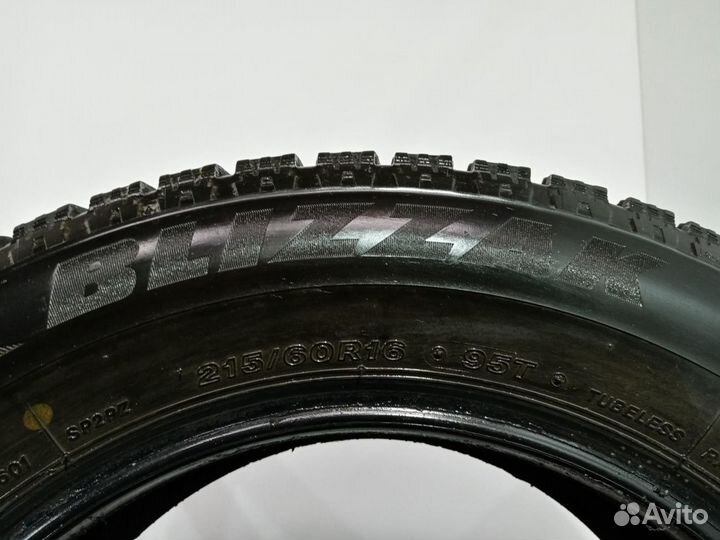 Bridgestone Blizzak Spike-02 215/60 R16