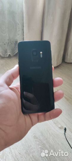 Телефон Samsung galaxy s9