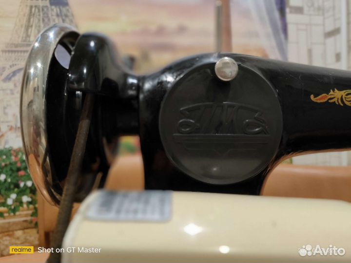 Швейная машина с электро приводом