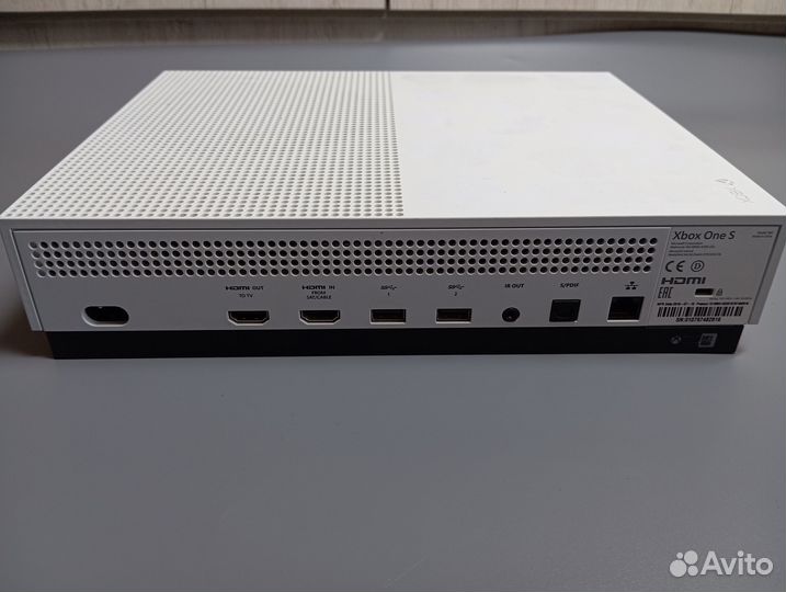 Xbox One S 1Tb+куча игр