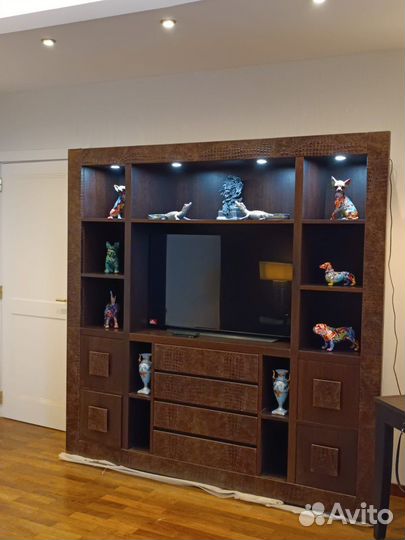 Шкаф Smania массив кожа крокодила (Италия)