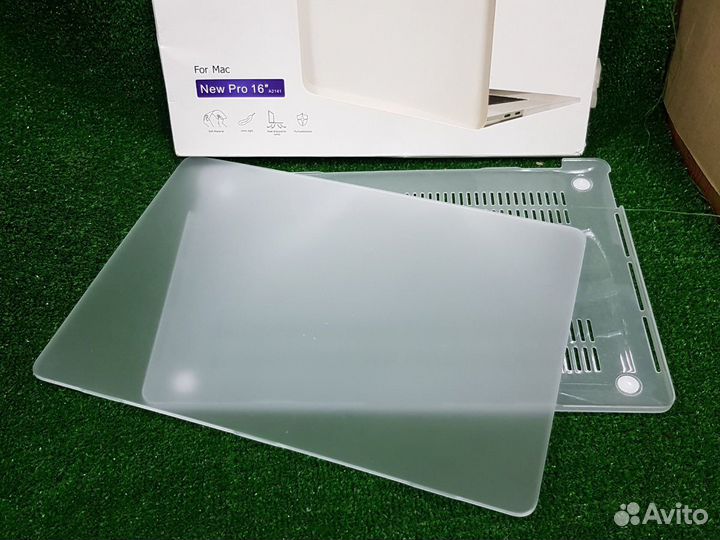 Чехол на MacBook 16