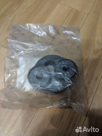 Кронштейн глушителя (резиновый) Хундай киа