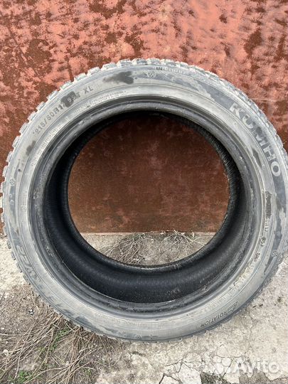 Kumho I'Zen KW22 215/50 R17