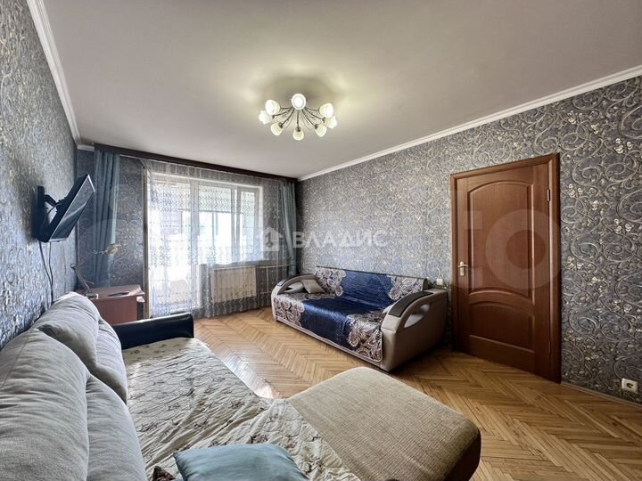 1-к. квартира, 40 м², 9/16 эт.