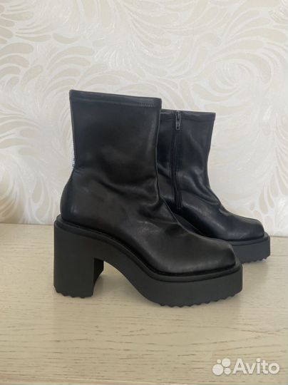 Ботильоны HM