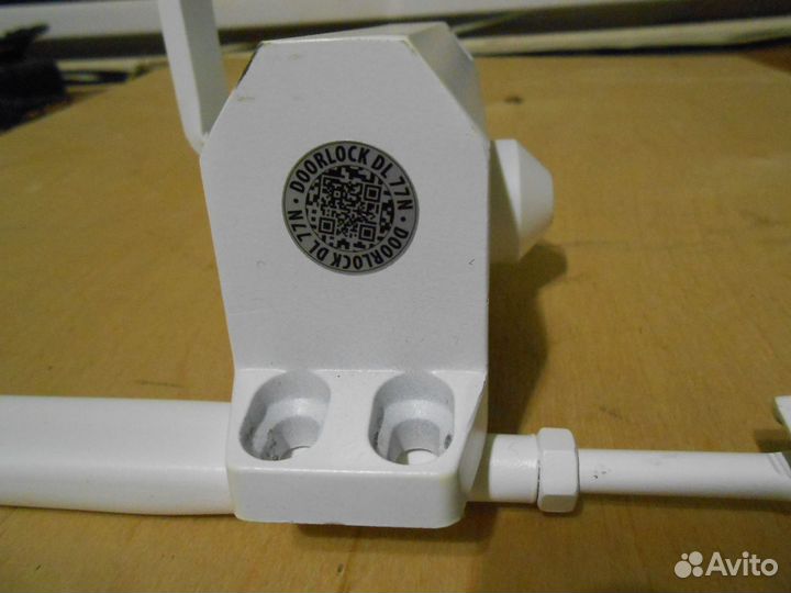 Доводчик дверной DL77N+тяга doorlock комплект