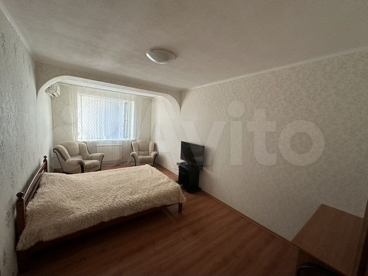 2-к. квартира, 65 м², 2/6 эт.