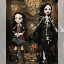 Monster high skullector addams