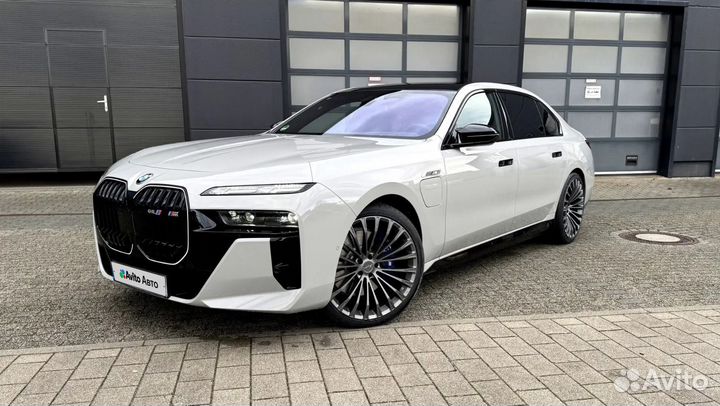 BMW 7 серия 4.4 AT, 2023, 50 км