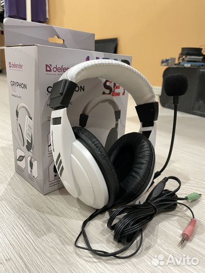 Гарнитура Defender Gryphon 750