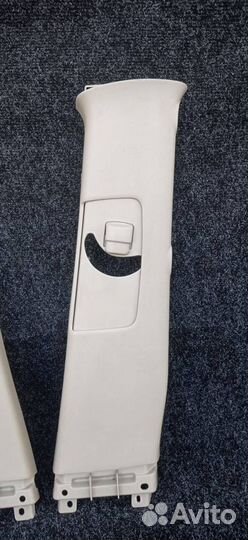 Накладка стойки Toyota Land Cruiser Prado 120 сред