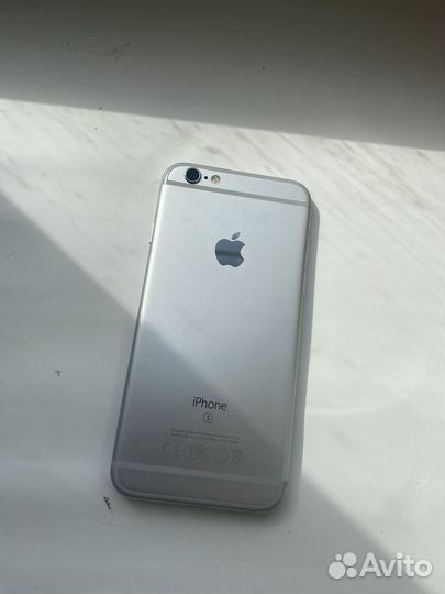 iPhone 6S, 16 ГБ