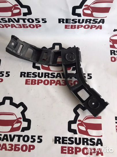 Крепление бампера заднее левое Vw Tiguan 5N 2.0