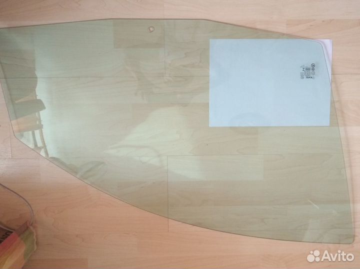 Стекло переднее правое fiesta/fusion, нов