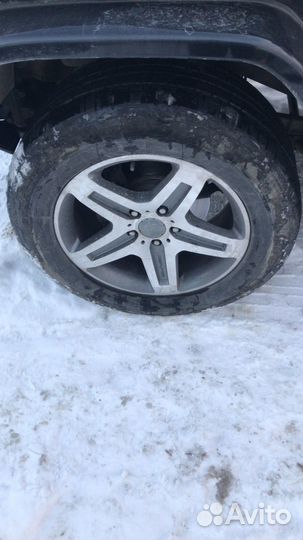 Продам оригинальные диски mercedes AMG R19