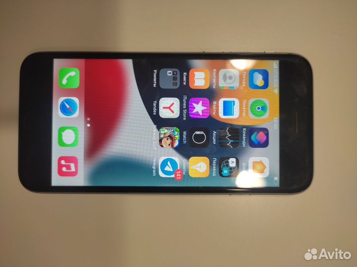 Телефон iPhone 6s