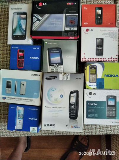 Зарядки к телефонам