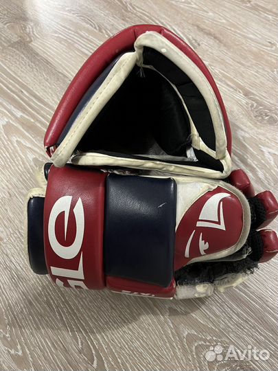 Перчатки хоккейные Eagle