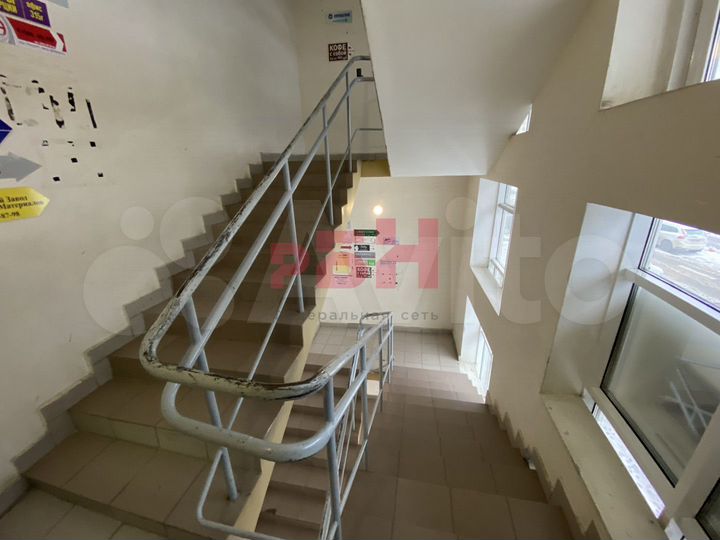 Сдам офисное помещение У метро