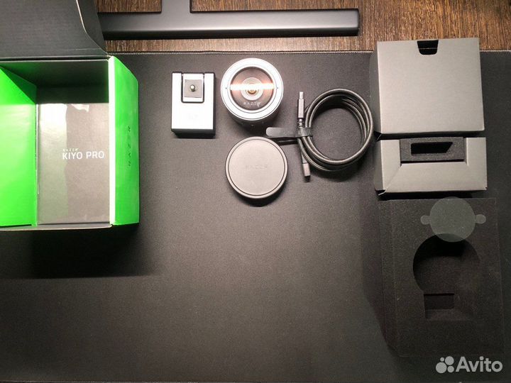 Веб-камера Razer Kiyo Pro (на гарантии)
