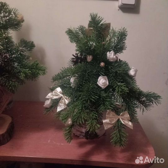 Елка ручная работа пихтовые ветки, оазис