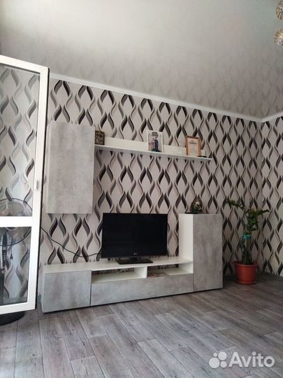 Стенки в гостиную новые