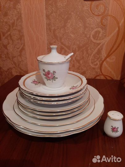 Фарфоровый сервиз (Kahla роза) ГДР