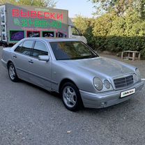 Mercedes-Benz E-класс 2.3 AT, 1995, 297 000 км, с пробегом, цена 299 999 руб.