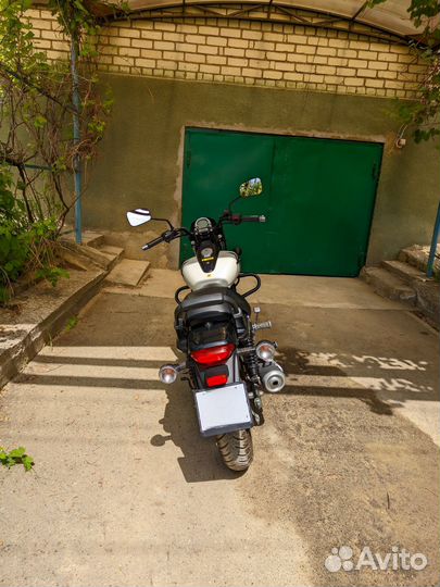 Bajaj avenger street 220