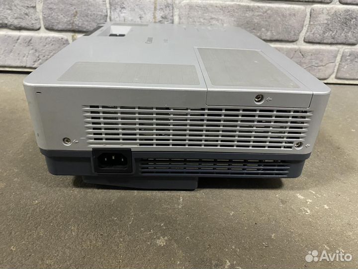 Проектор Canon LV-8225