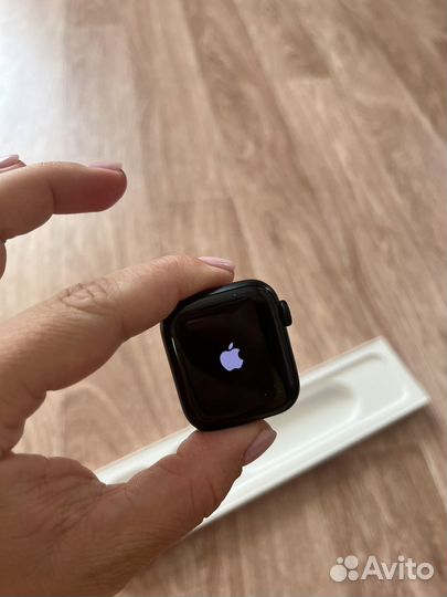 Apple watch SE (2nd Gen) 40 мм