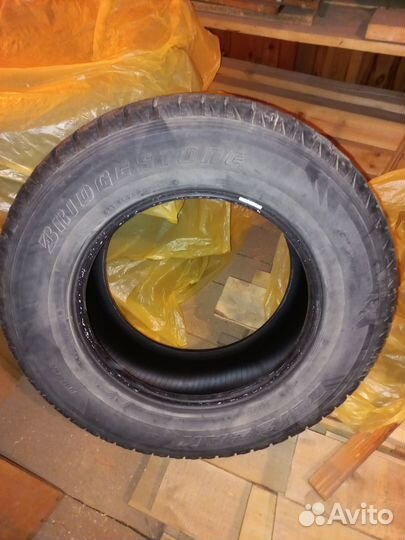 Bridgestone Blizzak Ice 265/65 R17