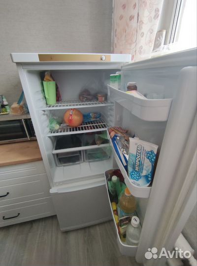 Холодильник indesit