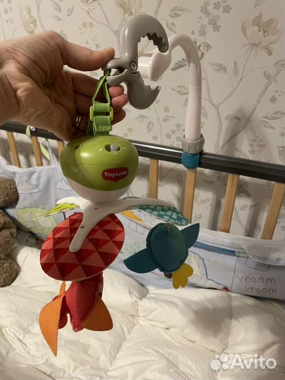 Мобиль на кроватку tiny love сказочный лес