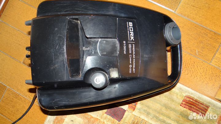 Продам пылесос bork 2100W