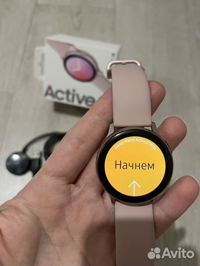 Продам часы Samsung Galaxy Watch Active2 40mm