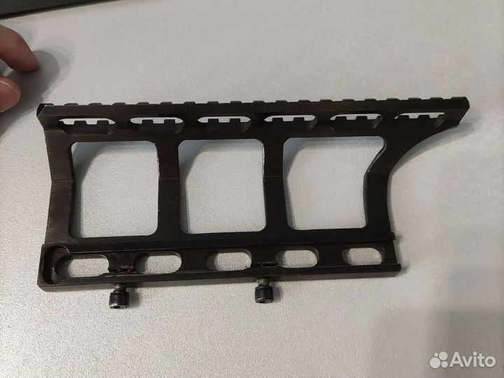 Кронштейн для оптического прицела Гюрза на тигр