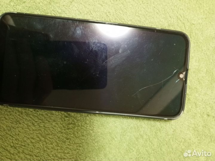Samsung Galaxy A50, 4/64 ГБ