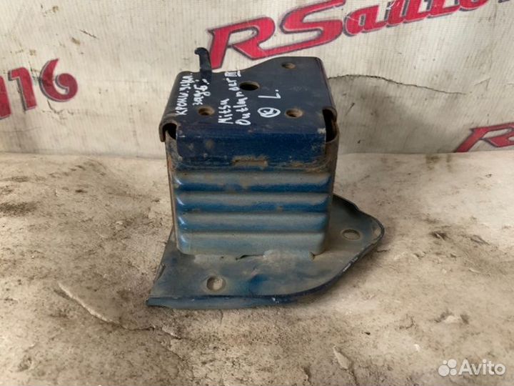 Кронштейн усилителя задний левый Outlander 3