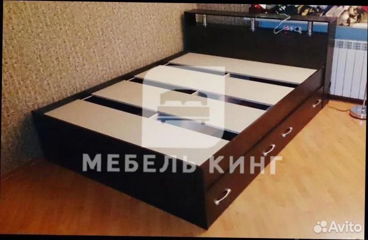 Кровать с ящиками