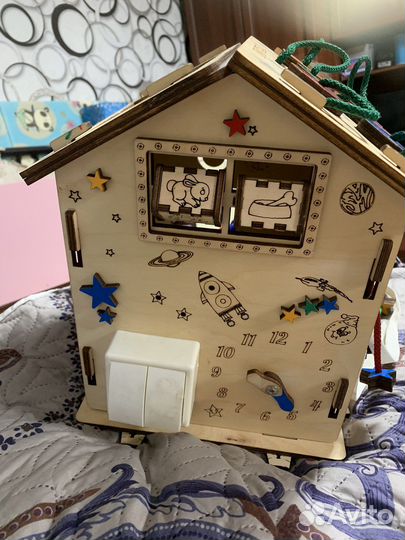 Бизиборд домик