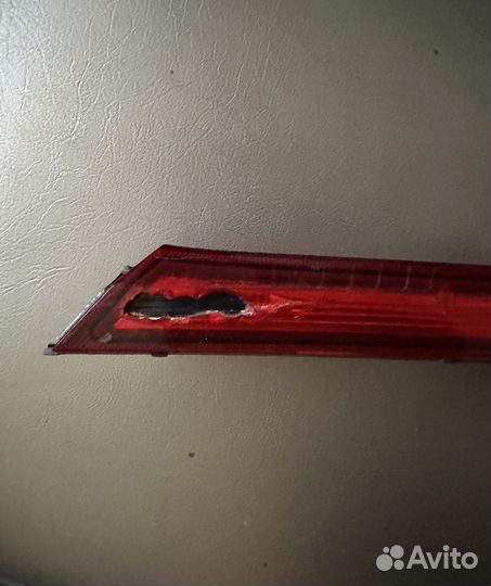 Задний фонарь на крышку богажника Kia Rio 4