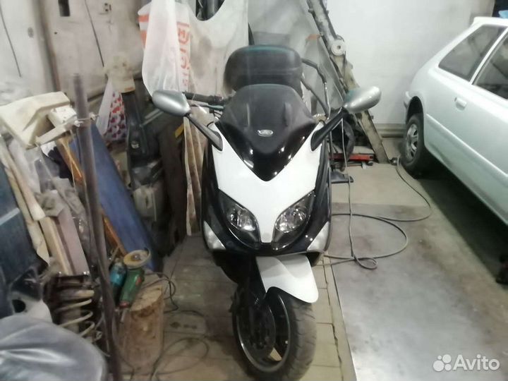 Yamaha T-Max 500