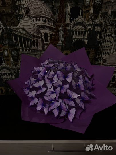 Светящийся букет из бабочек